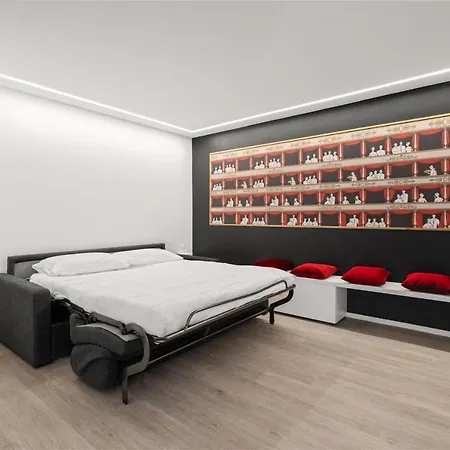 Modern Quiet Super Central Luxury Apartment-3
